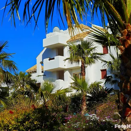 Penthouse In Benahavis With Terrace And Jacuzzi Apartment