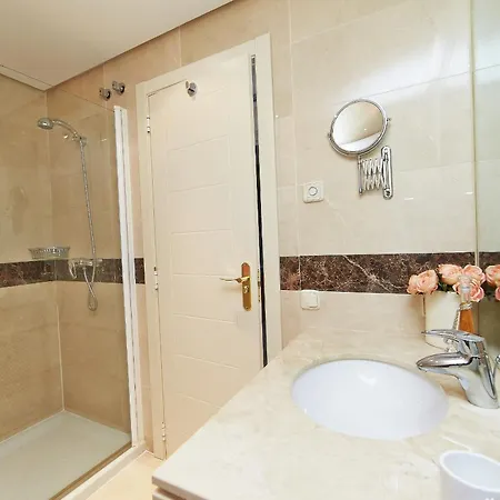 Penthouse In Benahavis With Terrace And Jacuzzi Apartment Estepona
